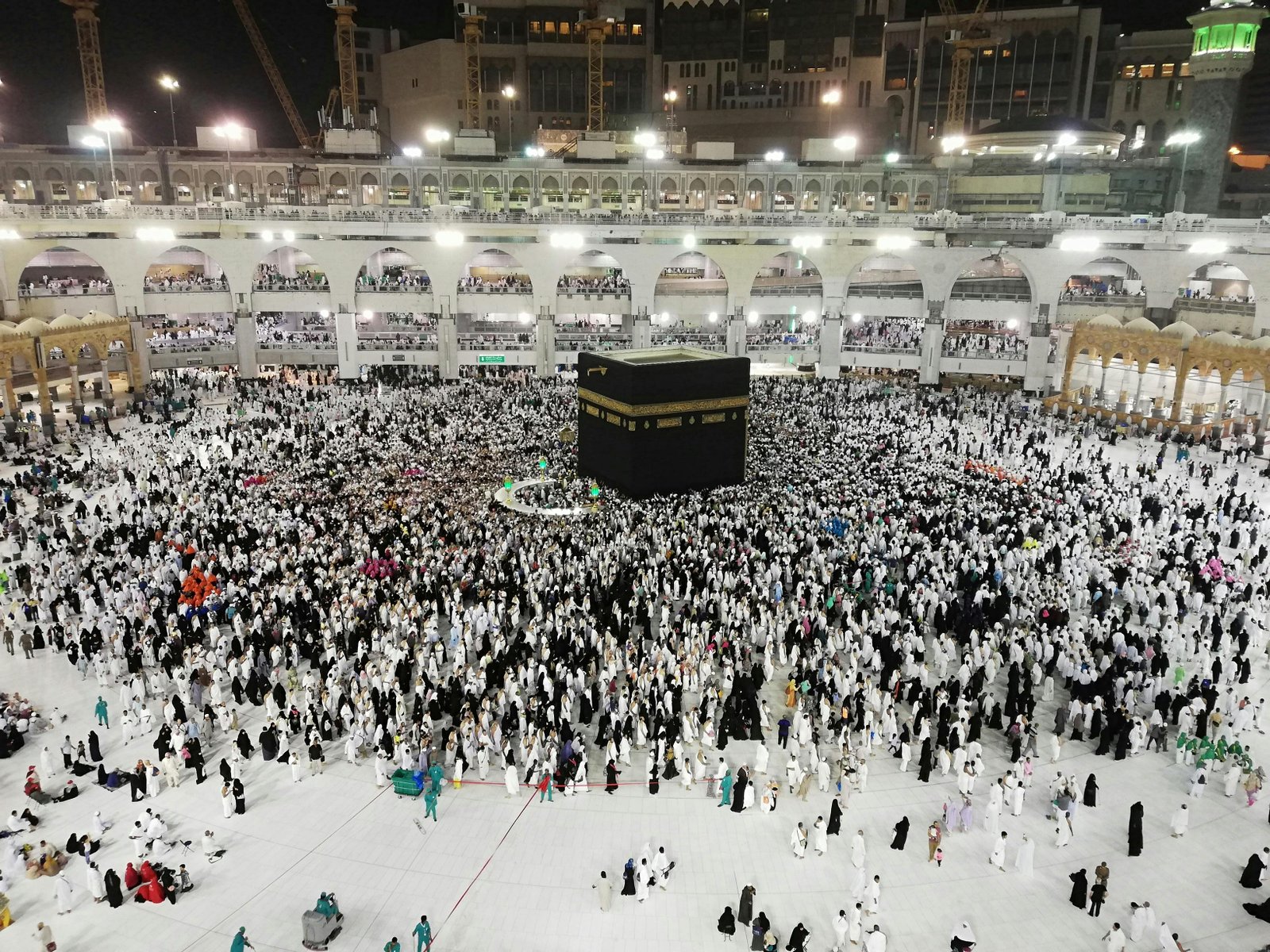 Reliable Umrah Taxi Service